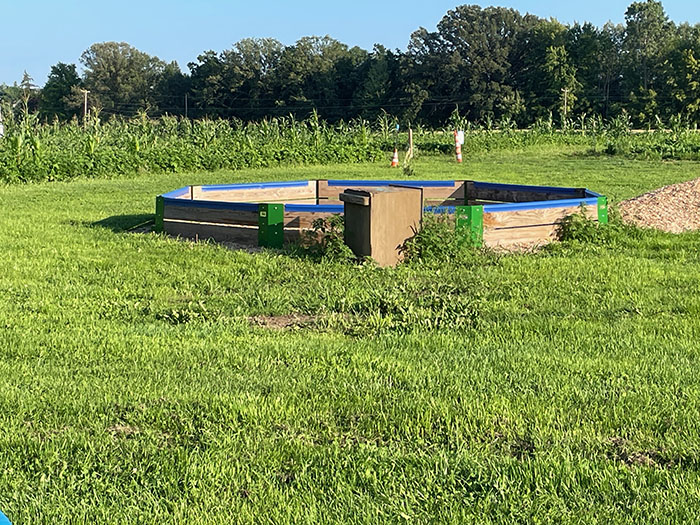 playground construction at Der Happy Hallow